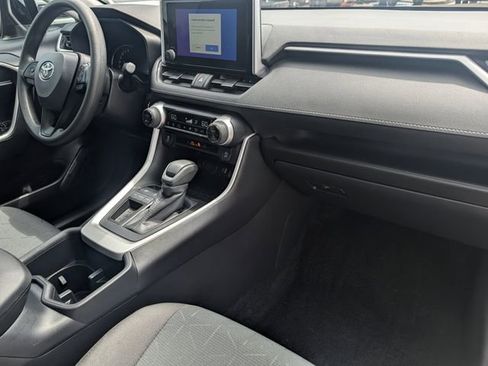 Used 2025 Toyota RAV4 XLE w/ Convenience Package FWD image 34