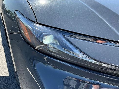 Used 2025 Toyota Camry SE w/ Convenience Package image 29