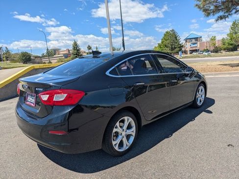 Used 2017 Chevrolet Cruze Premier FWD image 5