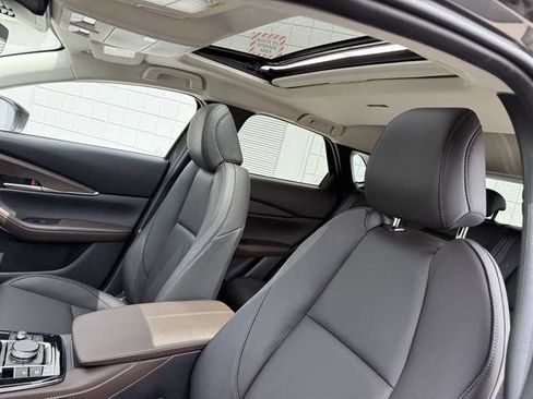 New 2025 MAZDA CX-30 2.5 Turbo w/ Premium Plus Pkg image 18