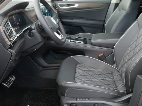 New 2026 Volkswagen Atlas SEL Premium R-Line AWD/4WD image 6