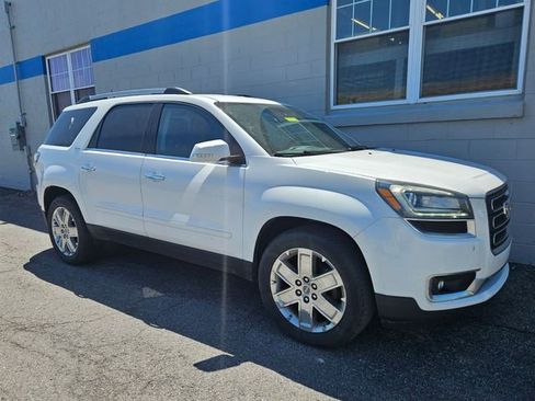 Used 2017 GMC Acadia Limited SLT AWD/4WD image 3