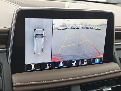 Used 2021 Chevrolet Tahoe High Country w/ Premium Package 2 image 15