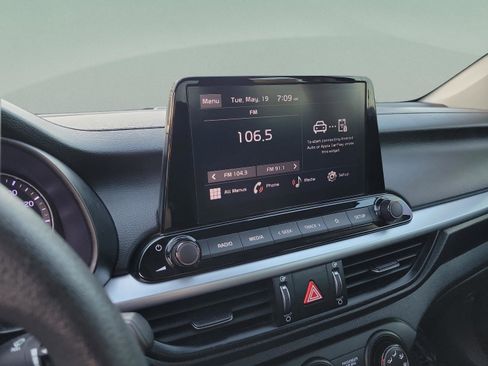 Certified 2023 Kia Forte LXS w/ LXS Technology Package FWD image 17