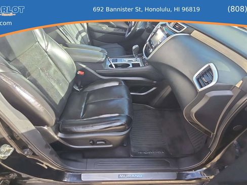 Used 2018 Nissan Murano SL w/ Midnight Edition Package FWD image 9