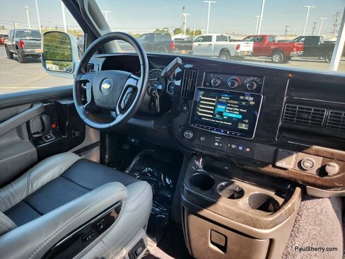 Used 2023 Chevrolet Express 2500 Extended image 2