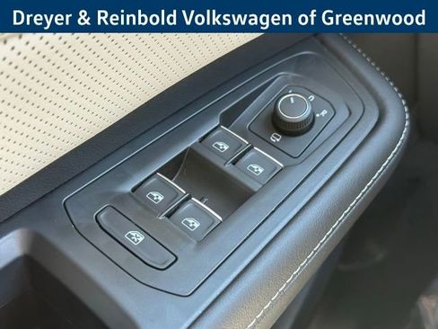 New 2026 Volkswagen Atlas Cross Sport SEL Premium R-Line AWD/4WD image 22