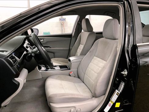 Used 2016 Toyota Camry LE FWD image 24