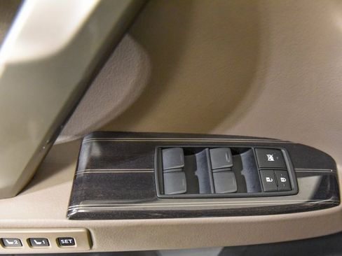 Used 2020 Lexus GX 460 Luxury w/ Luxury Sport Package image 15