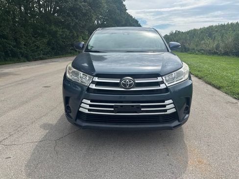 Used 2019 Toyota Highlander LE FWD image 7