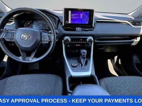 Used 2023 Toyota RAV4 XLE AWD/4WD image 10