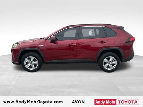 Used 2021 Toyota RAV4 XLE w/ XLE Grade Weather Package image 5
