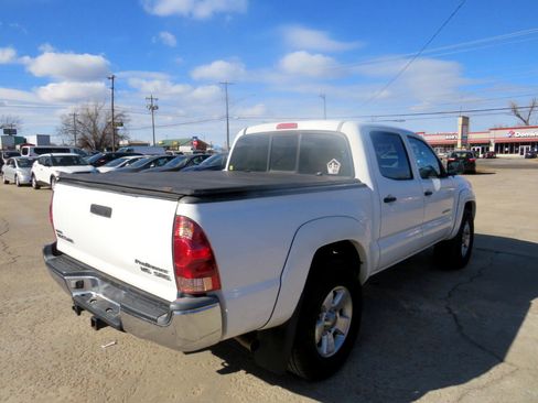 Used 2006 Toyota Tacoma PreRunner image 5