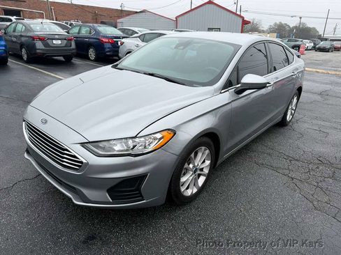 Used 2020 Ford Fusion SE image 23