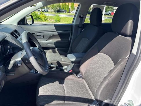 Used 2024 Mitsubishi Outlander Sport ES AWD/4WD image 11