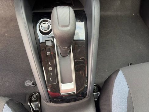 New 2025 Nissan Versa SV image 18