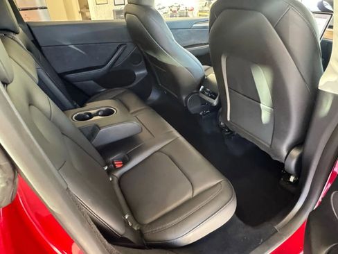 Used 2024 Tesla Model Y Long Range image 13