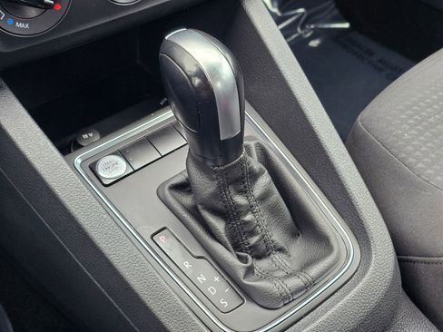 Used 2015 Volkswagen Jetta S image 34