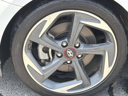 Used 2019 Hyundai Veloster Turbo FWD image 9