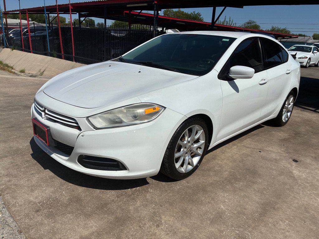 Used 2013 Dodge Dart SXT w/ Popular Equipment Group FWD image 2
