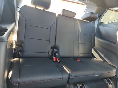 New 2026 Chevrolet Traverse Z71 w/ Enhanced Driving Package image 13