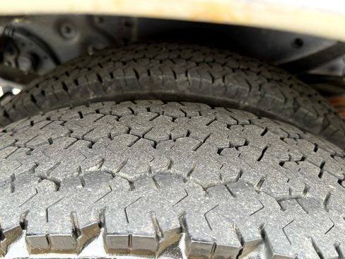 Used 2012 Ford F550 2WD Regular Cab Super Duty w/ Payload Upgrade Pkg image 16