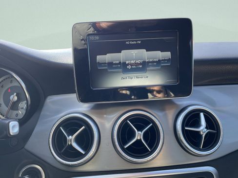 Used 2015 Mercedes-Benz CLA 250 image 10