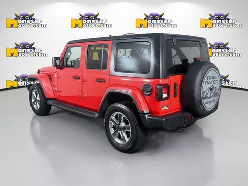 Used 2019 Jeep Wrangler Unlimited Sahara w/ Uconnect 4C Nav & Sound Group AWD/4WD image 7