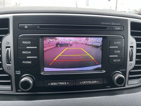 Used 2017 Kia Sportage LX image 21