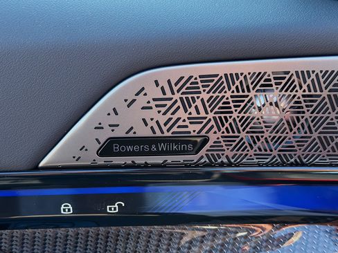 New 2026 BMW M5 w/ Carbon Package image 24