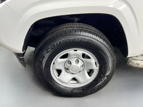 Used 2023 Toyota Tacoma SR5 image 4