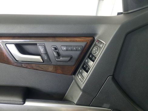 Used 2015 Mercedes-Benz GLK 350 2WD image 26