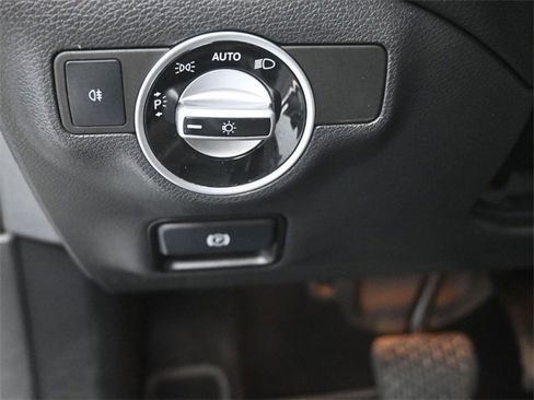 Used 2016 Mercedes-Benz CLA 250 image 20