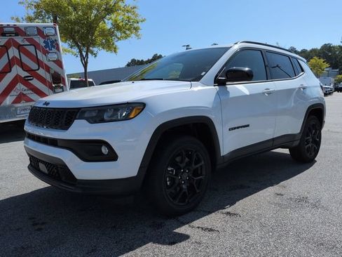 New 2026 Jeep Compass Latitude AWD/4WD image 7