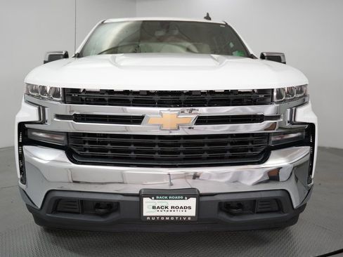 Used 2019 Chevrolet Silverado 1500 LT w/ Texas Edition image 2