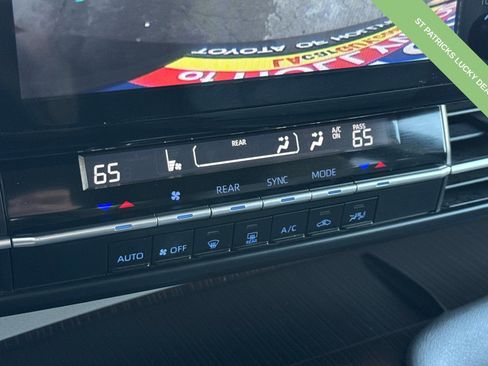 Used 2024 Toyota Sienna LE image 21