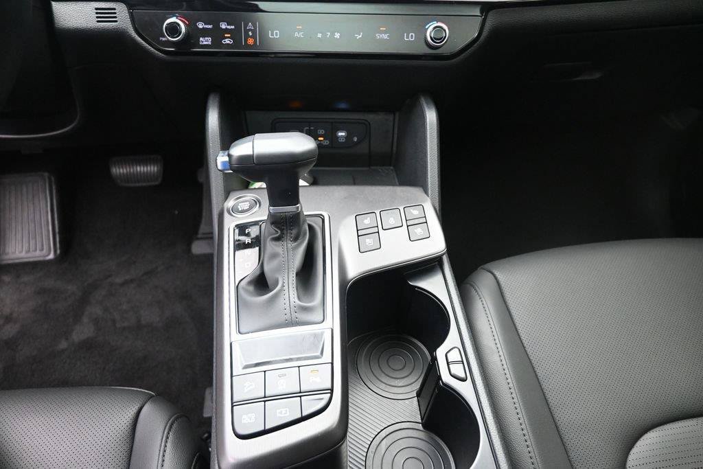 Used 2026 Kia Sportage SX FWD image 13