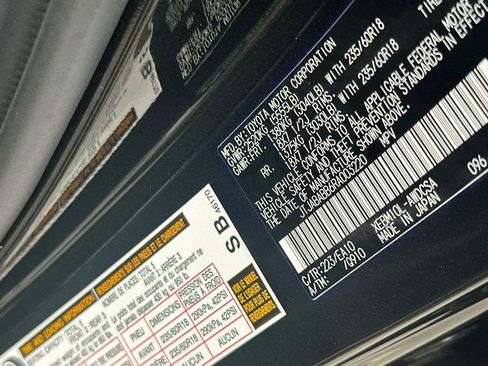 Used 2024 Lexus RZ 300e Premium image 23