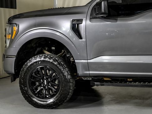 Used 2023 Ford F150 XLT w/ XLT Black Appearance Package AWD/4WD image 12
