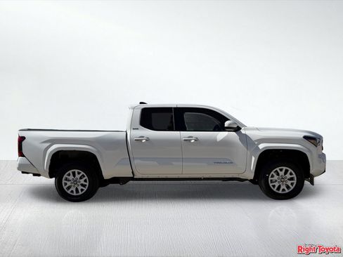New 2026 Toyota Tacoma SR5 RWD image 9