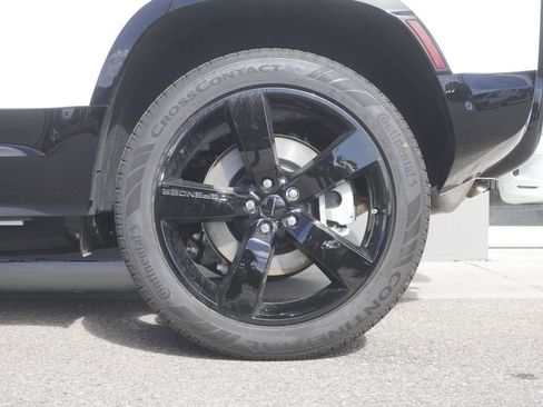 New 2026 Land Rover Defender 110 X-Dynamic SE image 35