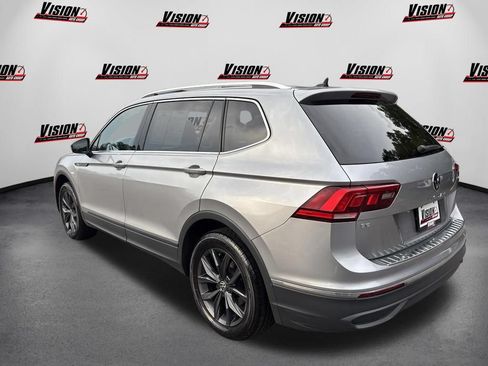 Used 2022 Volkswagen Tiguan SE AWD/4WD image 7