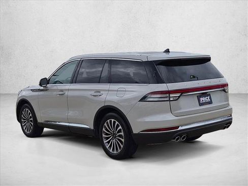 Used 2024 Lincoln Aviator 2WD w/ Premium Package image 8