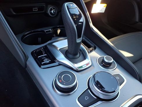 New 2025 Alfa Romeo Giulia RWD w/ Driving Assist Package image 22
