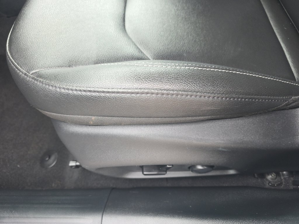 Used 2025 Jeep Compass Limited AWD/4WD image 15