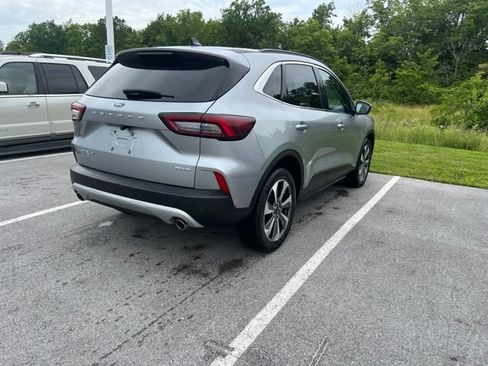 Used 2024 Ford Escape Platinum AWD/4WD image 11