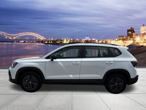 Used 2025 Volkswagen Taos S FWD image 2