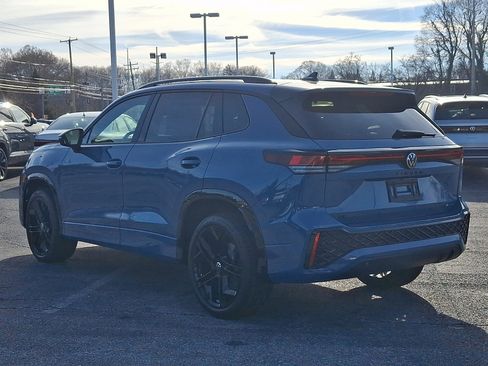 New 2026 Volkswagen Tiguan SE R-Line image 4