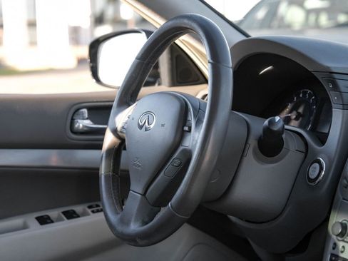 Used 2012 INFINITI G37 x w/ Premium Pkg image 12