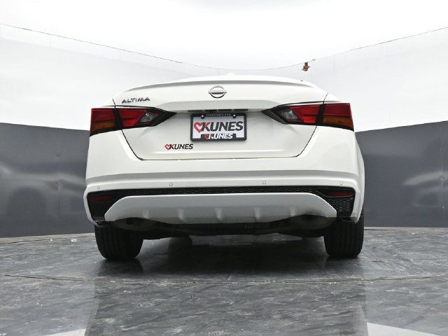 Used 2025 Nissan Altima 2.5 SV FWD image 56